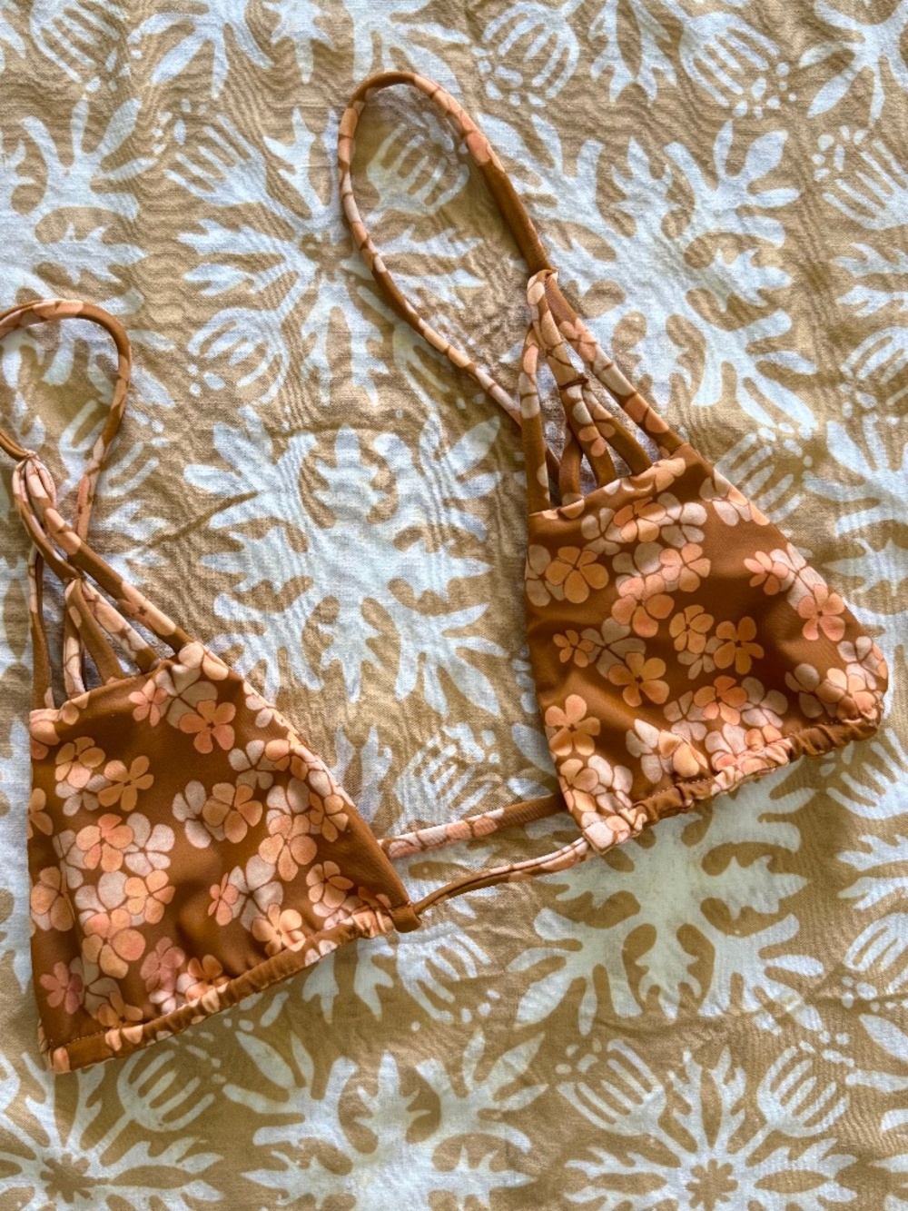 Benoa Lei Top